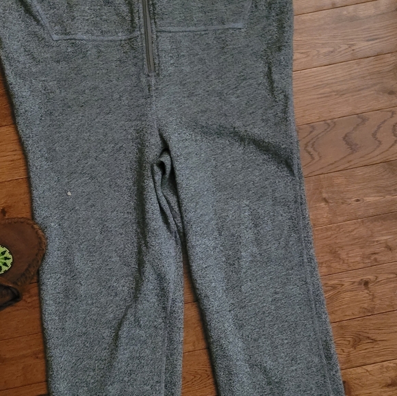 Womens M / Mens XS excellent condition. Too big for me. - Picture 4 of 4